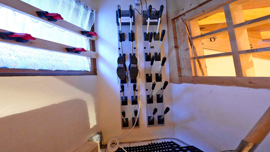 The essential boot dryer for a great day of skiing with dry feet